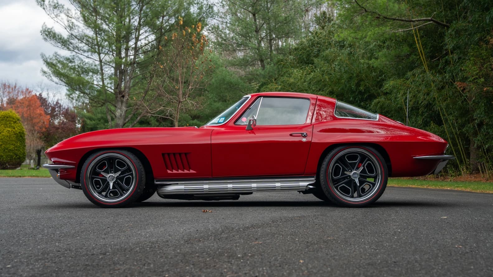 1967 Chevrolet Corvette ZZ502 widebody restomod side profile